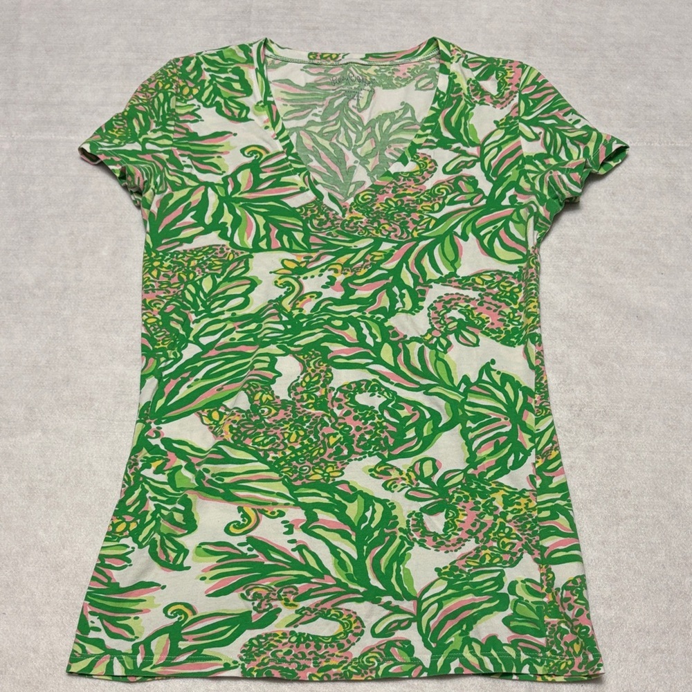 Lilly Pulitzer XXS Green and Pink Tropical Short Sleeve Tee